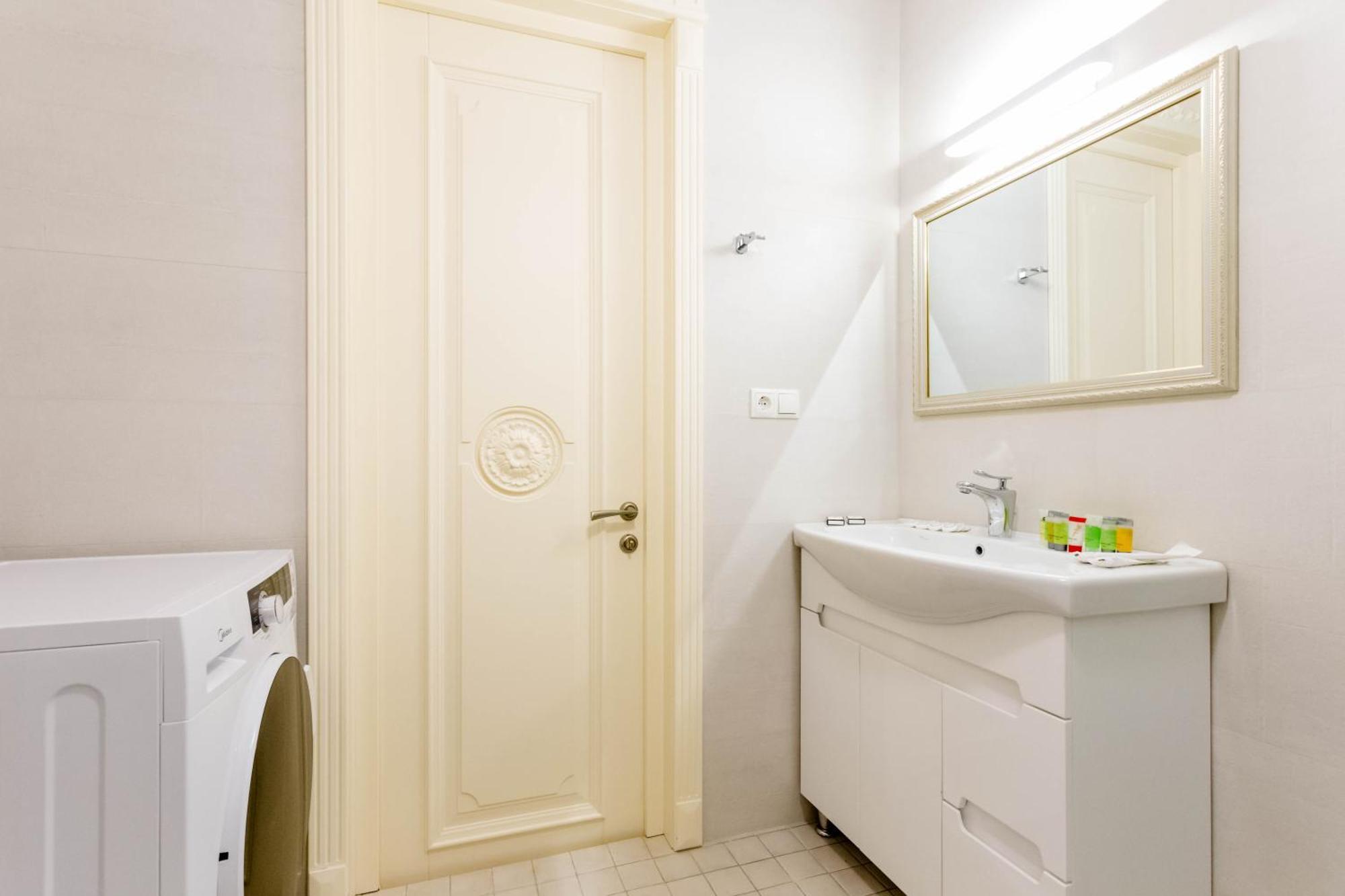 City Luxury Apartment L Tbilisi Ngoại thất bức ảnh